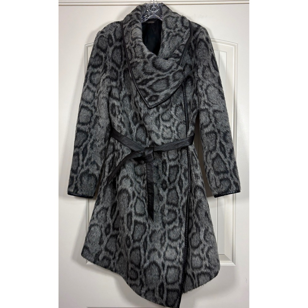 Diane Von Furstenberg Gray Leopard Faux Fur Coat Asymmetrical Shawl Collar L - Picture 2 of 16